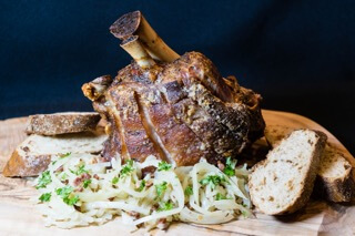 Schweinshaxe gebraten